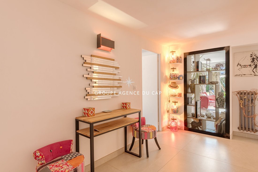Villa in Les Plaines-Les Tasses, Saint-Raphaël, France 5 - 18006958