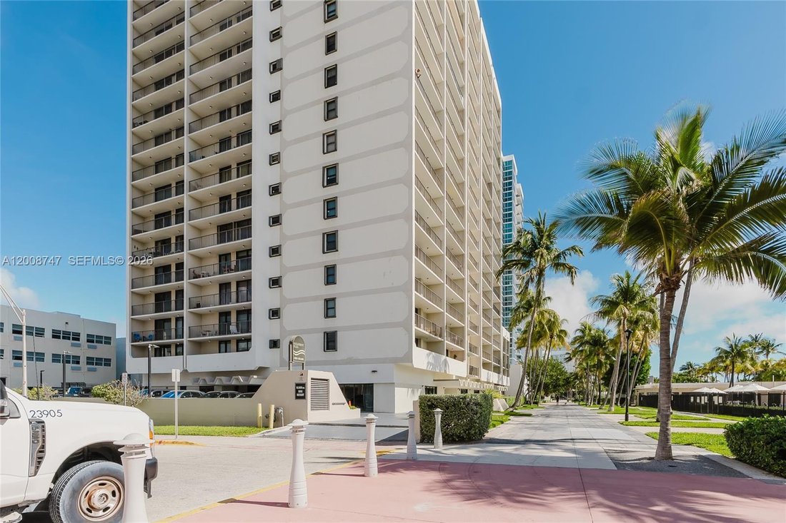 Condo in Miami Beach, Florida, United States 3 - 18008048