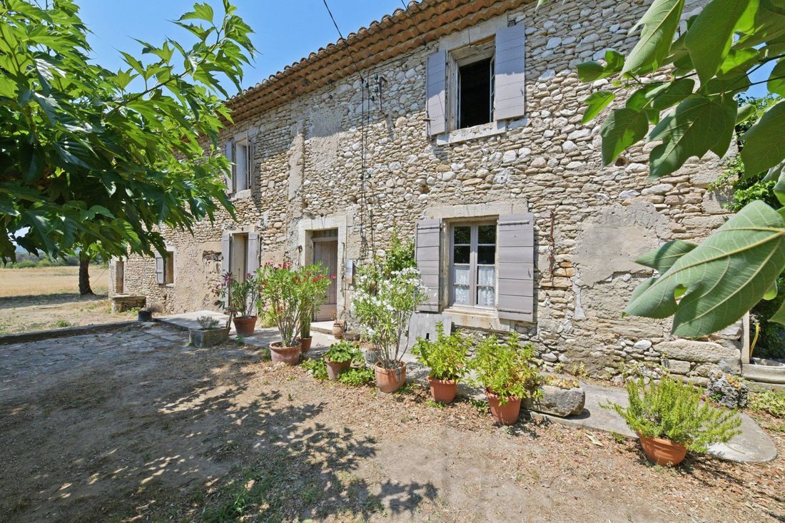 House in Cabrières-d'Avignon, Provence-Alpes-Côte d'Azur, France 1 - 18008655