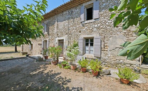 House in Cabrières-d'Avignon, Provence-Alpes-Côte d'Azur, France 1