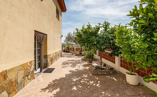 Villa in Abrera, Katalonien, Spanien 1