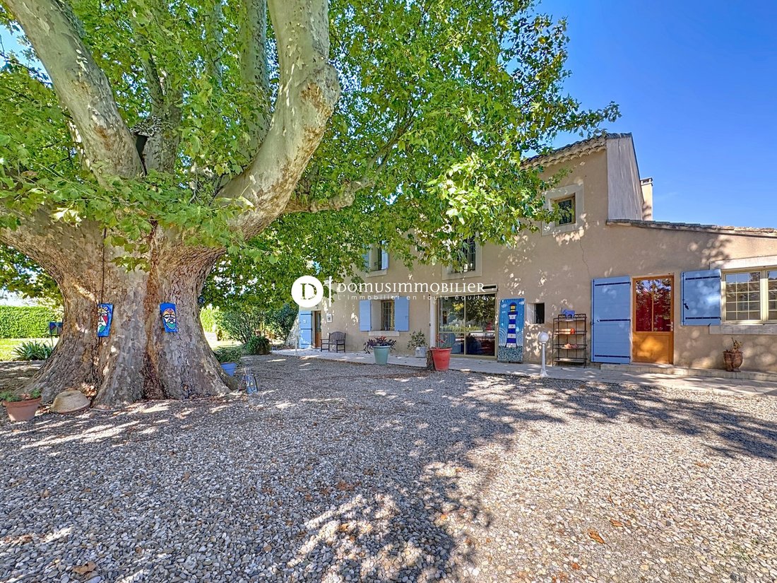 House in Centre Ville, Le Thor, France 1 - 18012278