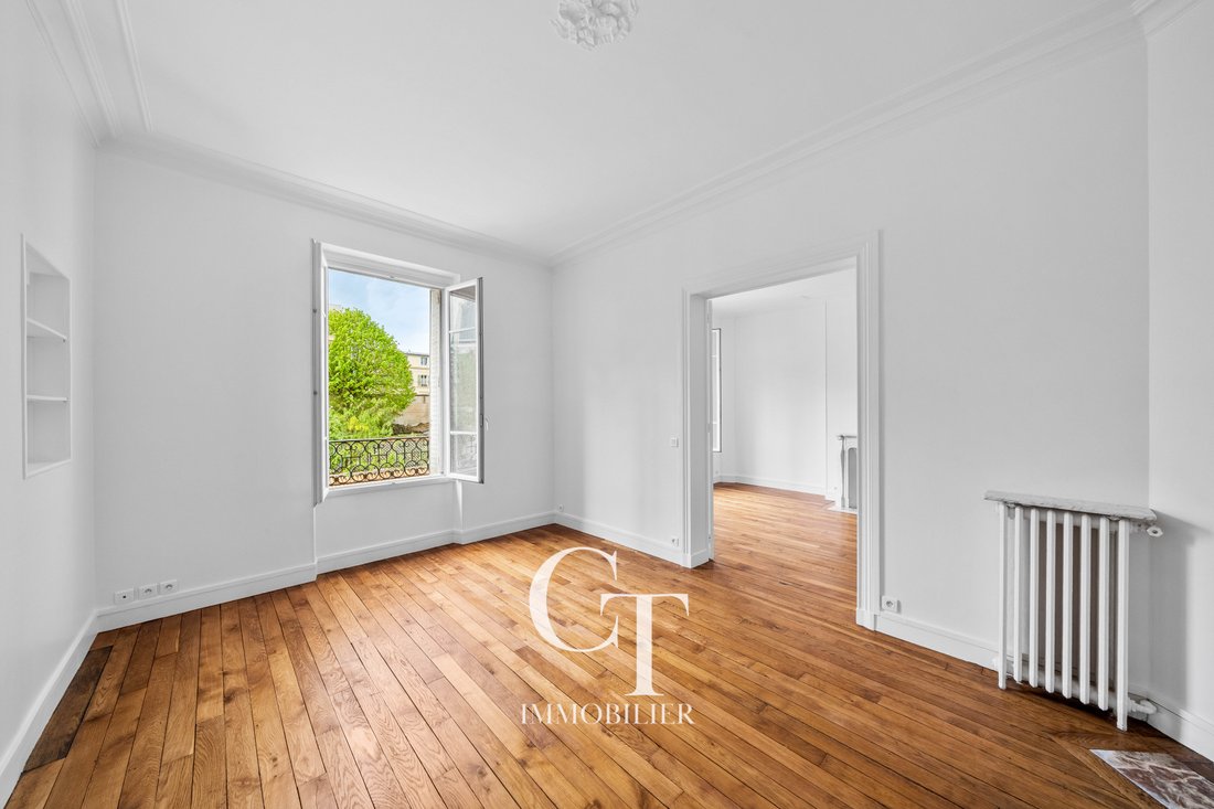 Apartment in Domaine National du Château, Versailles, France 2 - 18009443