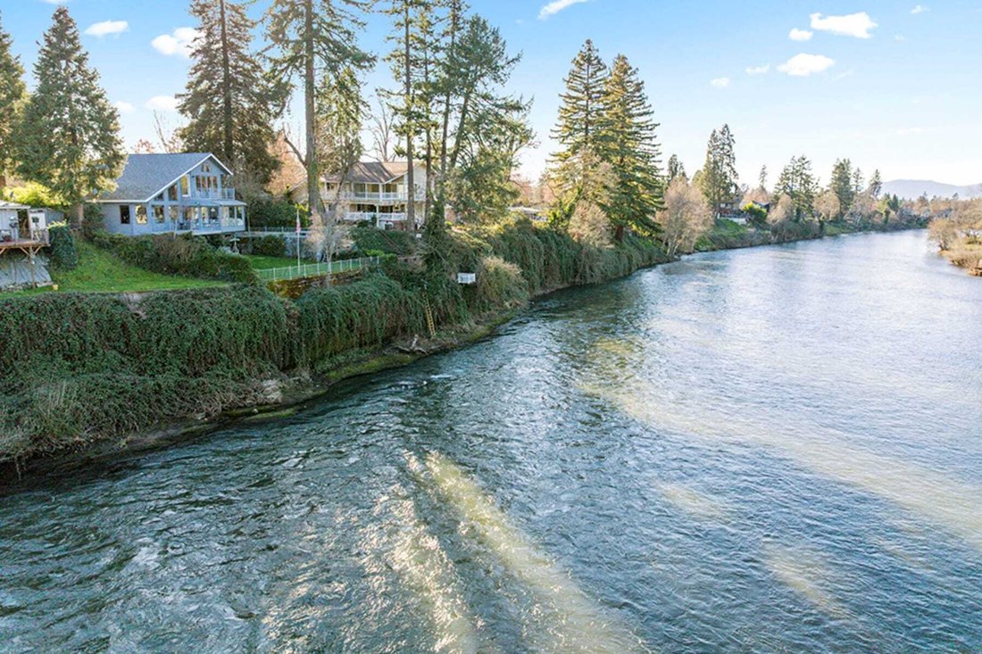 House in Grants Pass, Oregon, United States 3 - 18007379