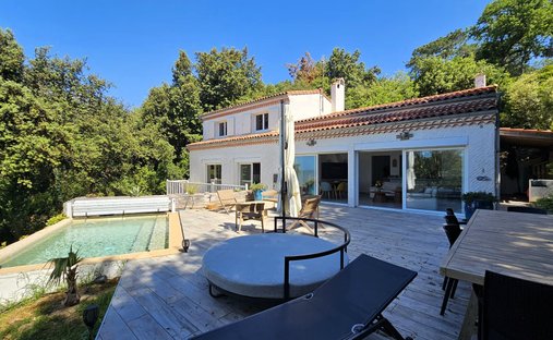 House in Meschers-sur-Gironde, Nouvelle-Aquitaine, France 1