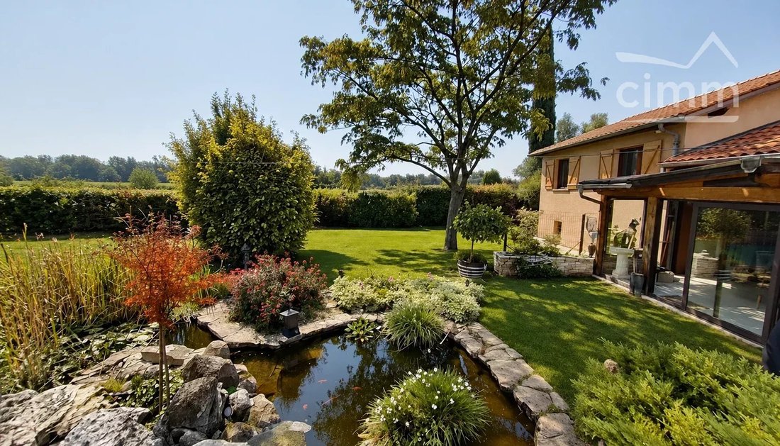 House in Les Îles, Vaulx-en-Velin, France 1 - 18005399