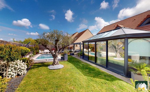 House in Leves, Centre-Val de Loire, France 1