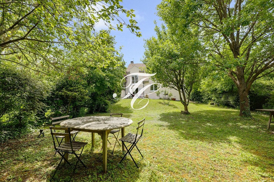 House in Saint-Cloud, Ile-de-France, France 2 - 18005939