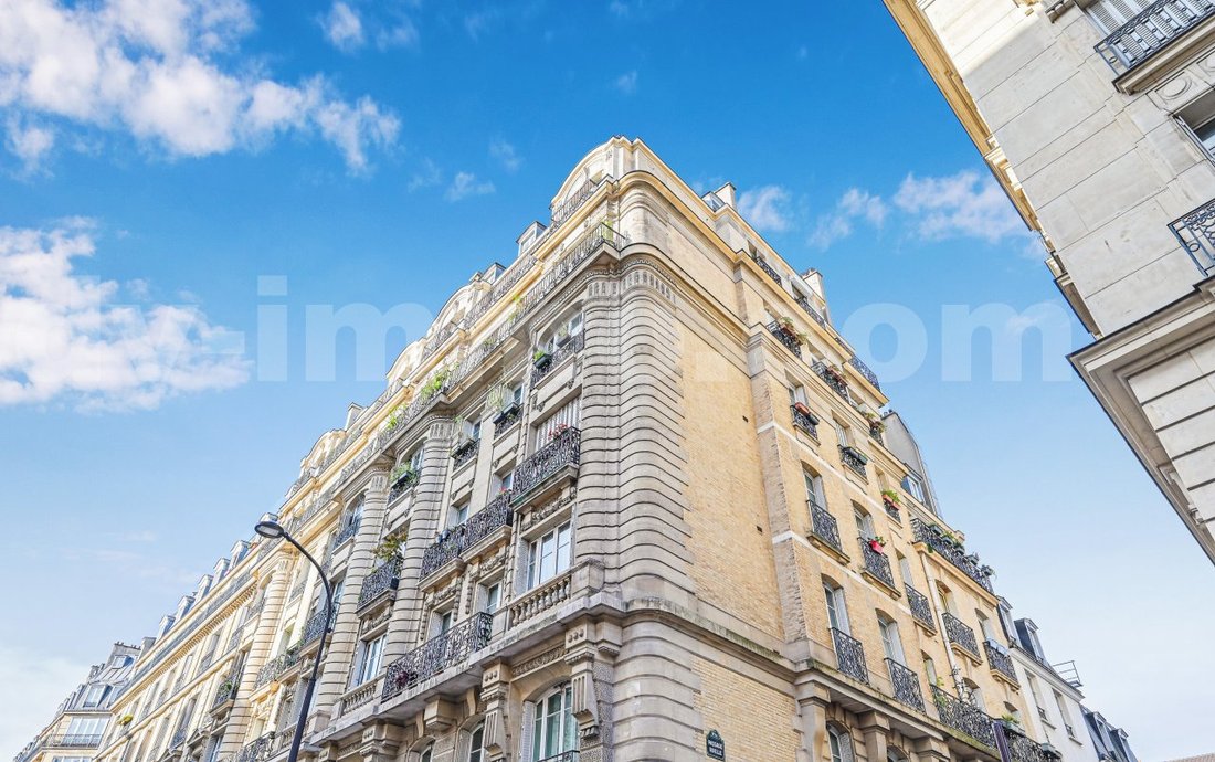 Apartment in Léon-Blum Folie-Regnault, Paris 11e Arrondissement, Paris 1 - 18008773