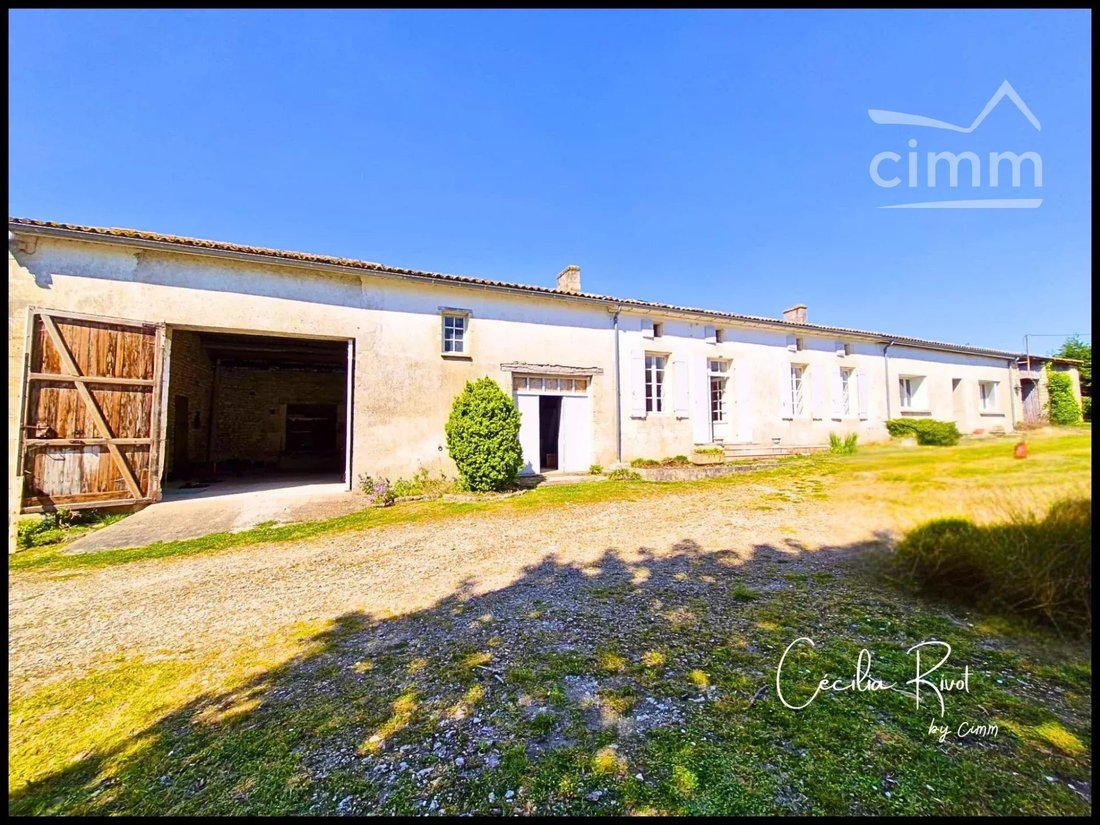 House in Mirambeau, Nouvelle-Aquitaine, France 3 - 18005526