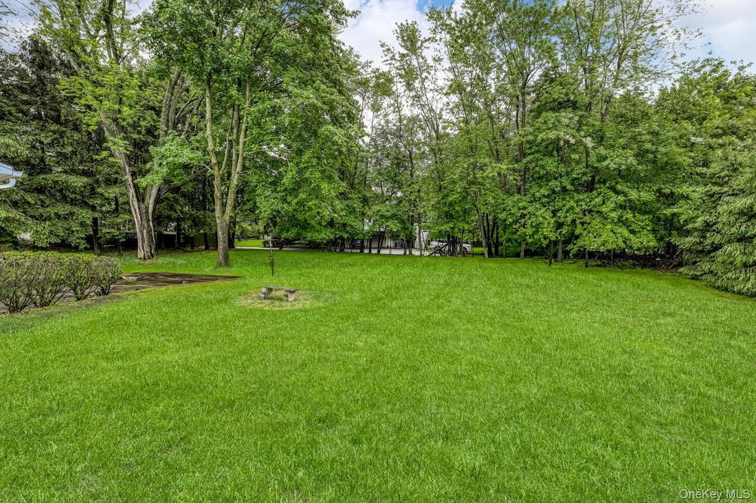 House in Airmont, New York, United States 2 - 16978068