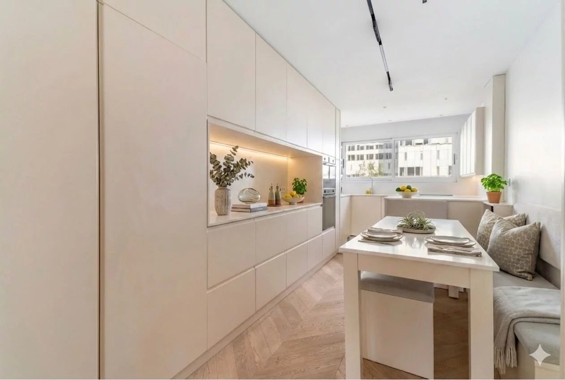 Apartment in Eiffel, Levallois-Perret, France 4 - 18006452