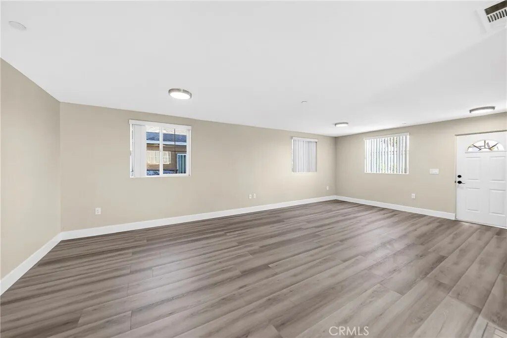 Los Angeles, California, United States 5 - 17072738