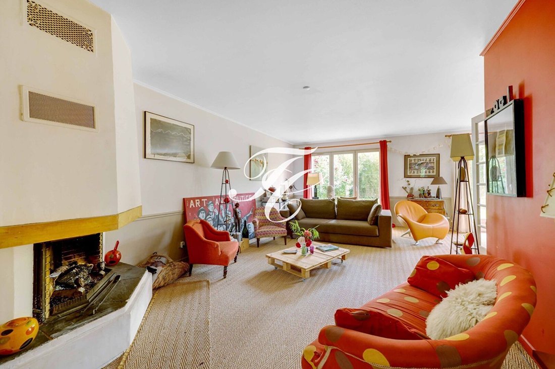 House in Saint-Cloud, Ile-de-France, France 5 - 18005939