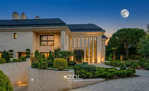 Villa in La Moraleja, Alcobendas, Community of Madrid 1