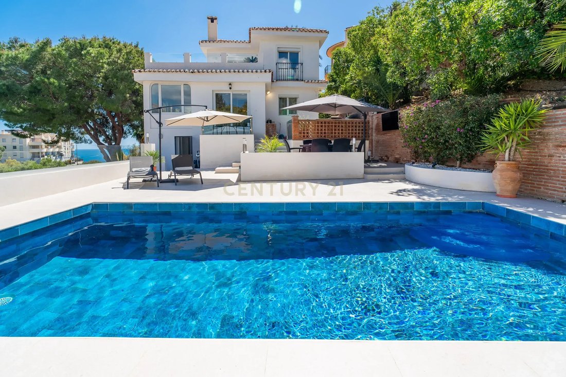 Villa in Fuengirola, Andalusia, Spain 1 - 17555357