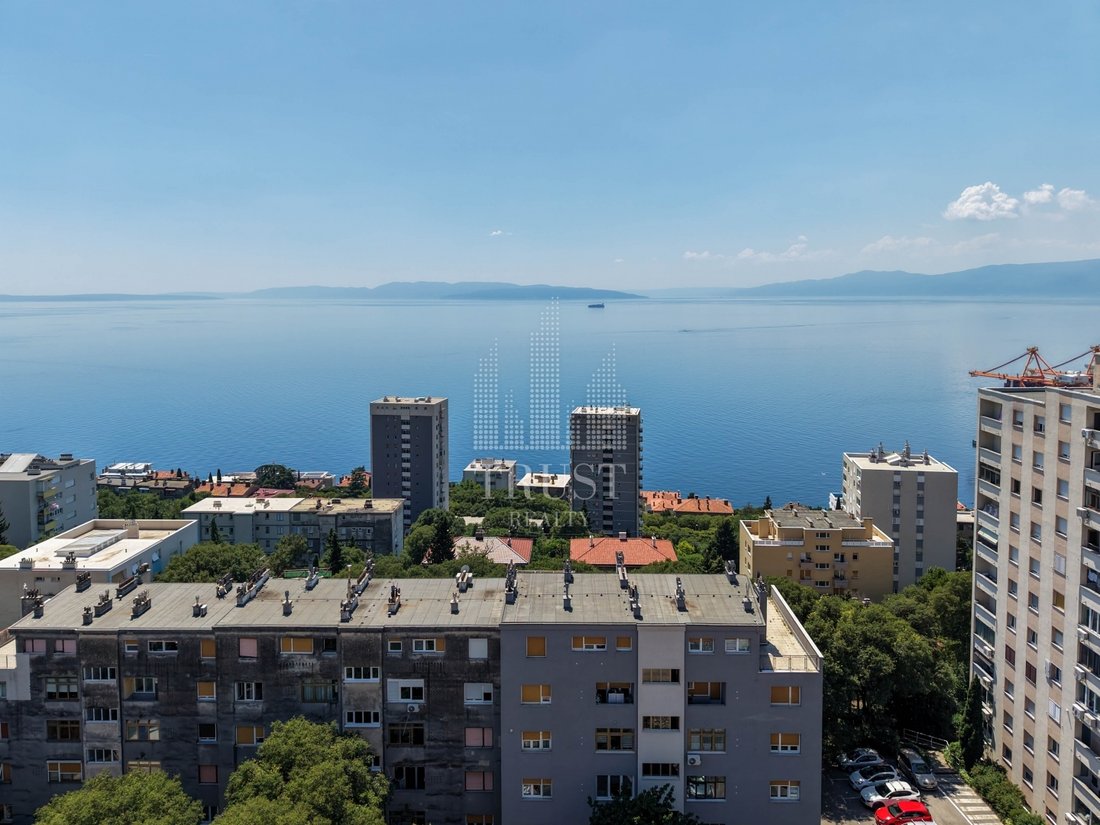 Apartment in Mjesni odbor Krimeja, Grad Rijeka, Primorje-Gorski Kotar County 3 - 17969791