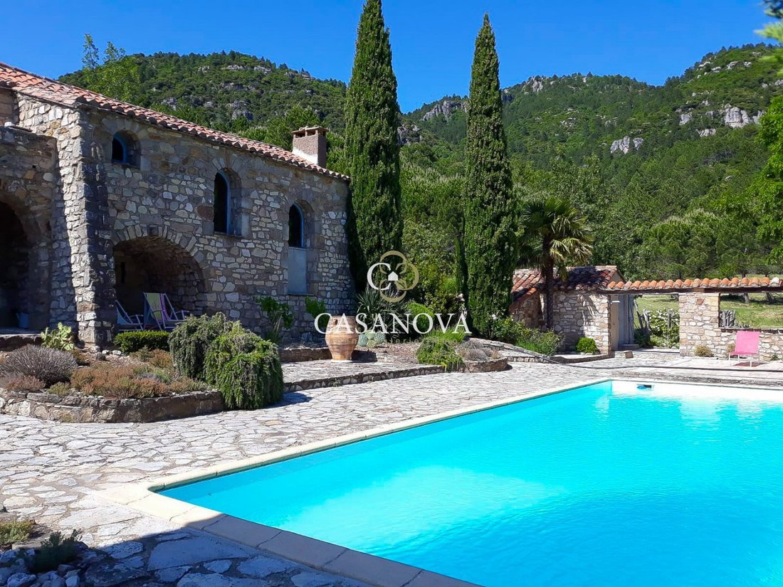 Est, Olmet-et-Villecun, France 5 - 18010006