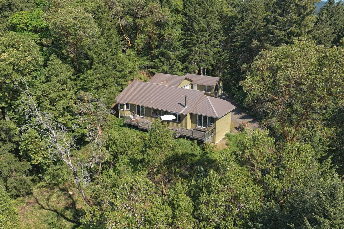 Casa a Saltspring Island, Columbia Britannica, Canada 1 - 18010405