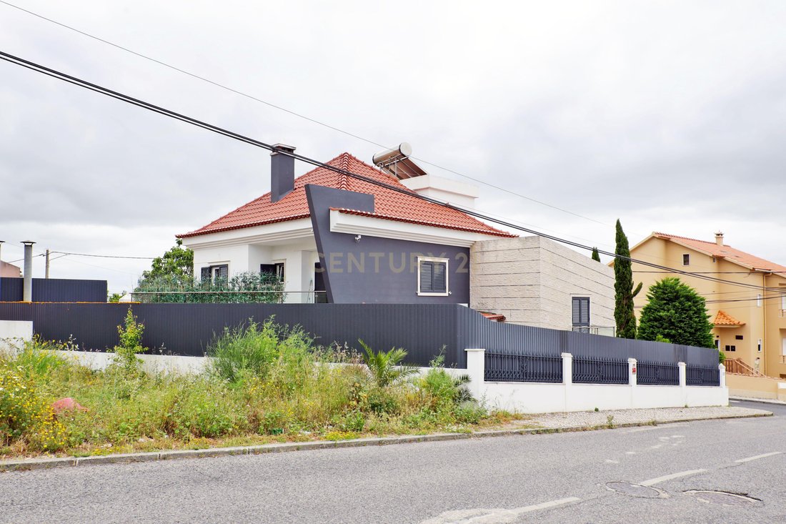 Villa in Pontinha e Famoes, Lisbon, Portugal 3 - 18009569