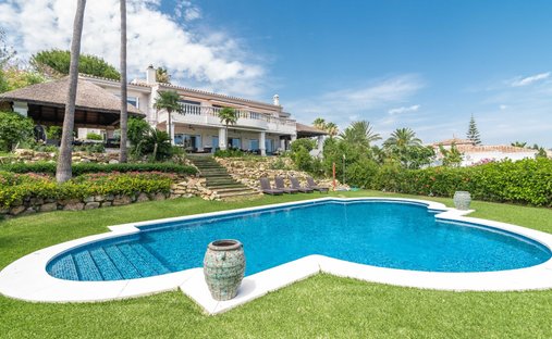 Villa in Elviria-Cabopino, Marbella, Spain 1