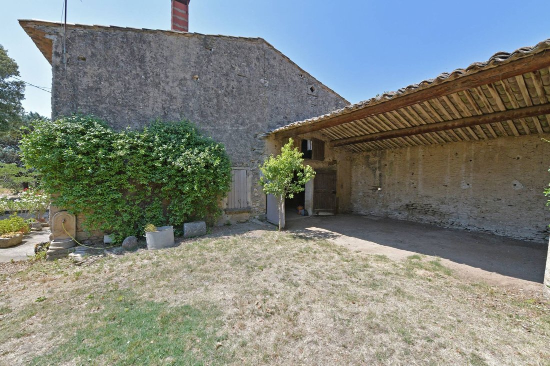 House in Cabrières-d'Avignon, Provence-Alpes-Côte d'Azur, France 4 - 18008655