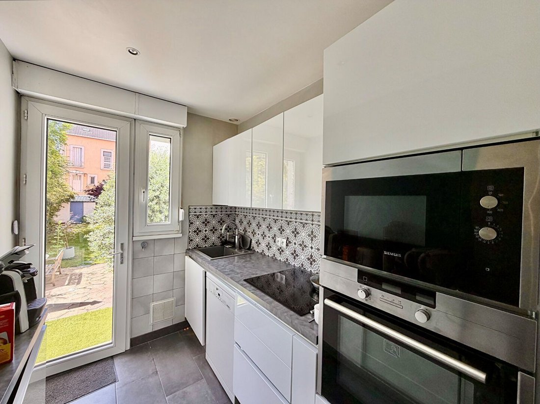 House in Bois-Colombes, Ile-de-France, France 4 - 18009000