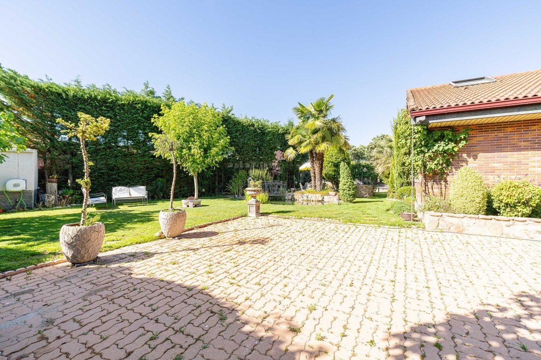 House in Galapagar, Comunidad de Madrid, Spain 5 - 18010317