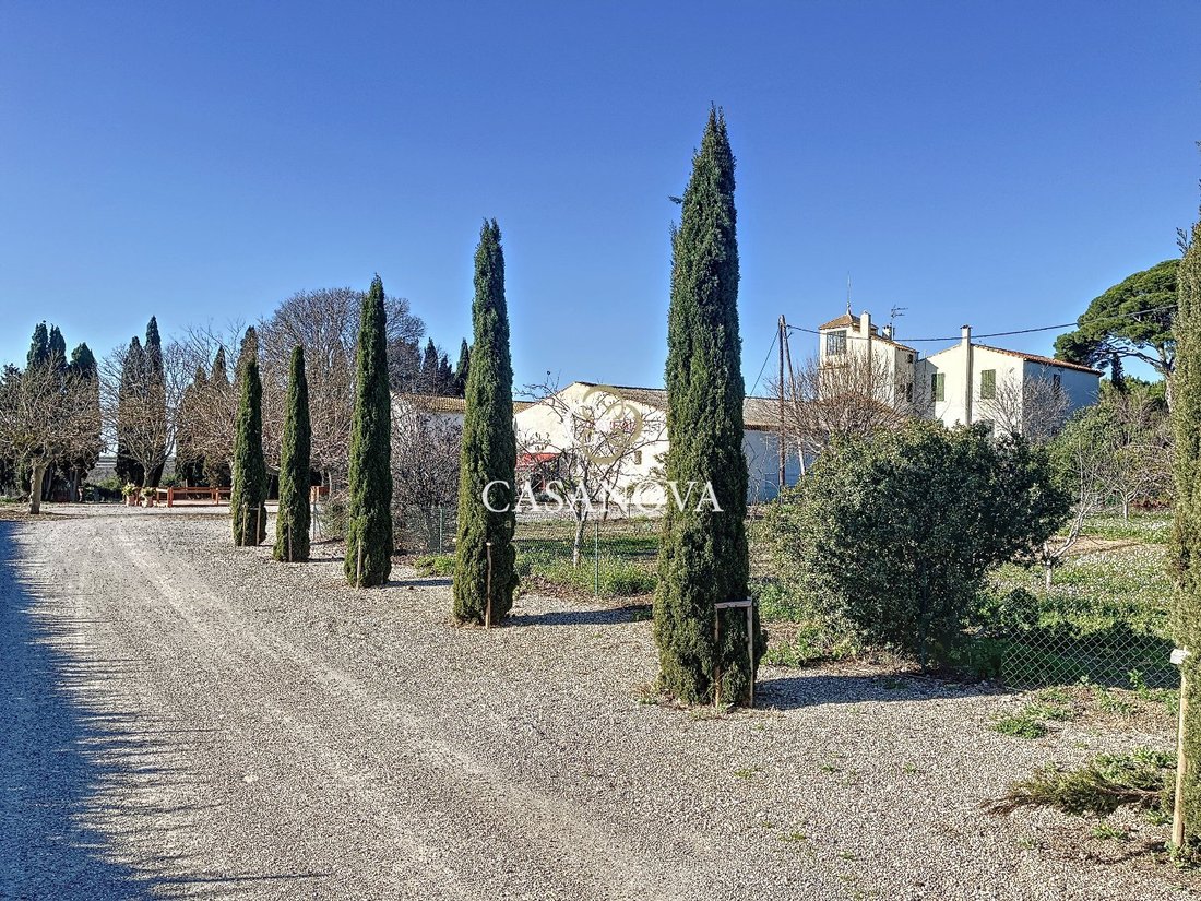 Estate in Port Marianne, Montpellier, France 2 - 18009985