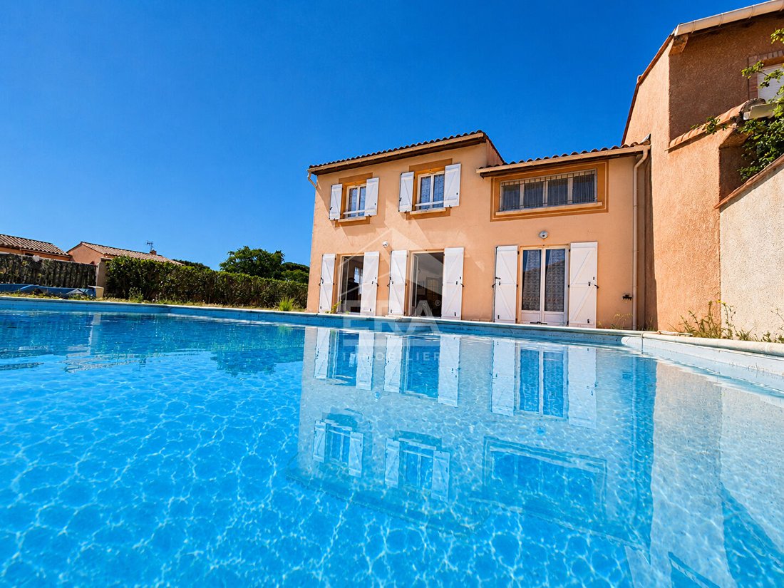 Villa in Saint-Cyprien, Occitania, France 1 - 18011360