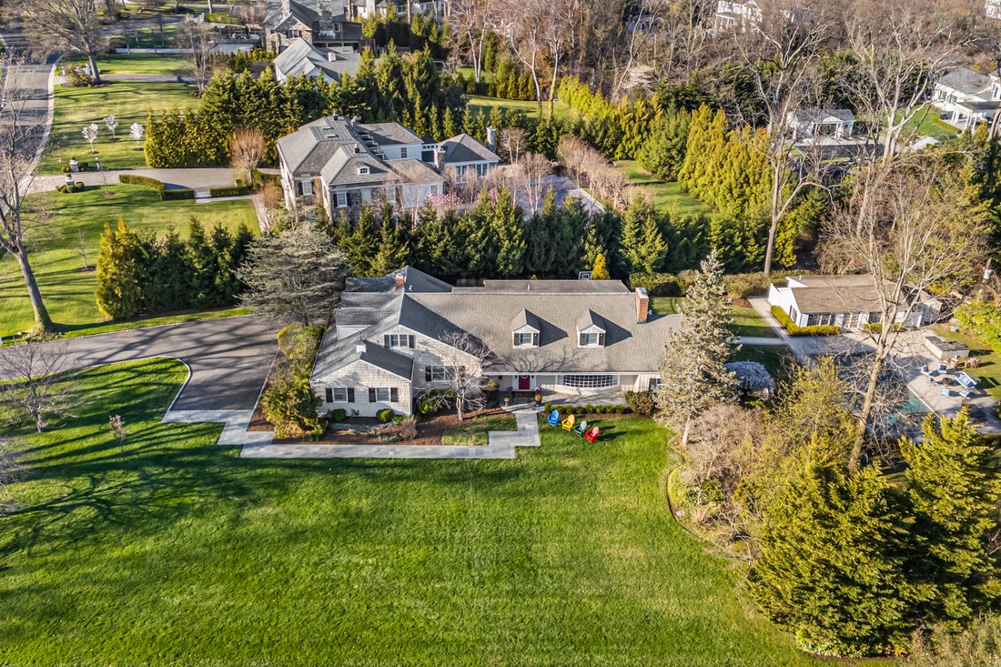 House in Manhasset, New York, United States 1 - 18005574
