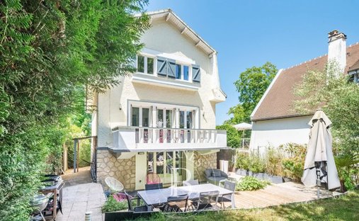 House in Grandchamp, Le Pecq, France 1