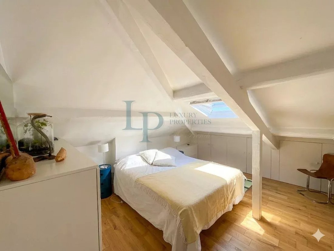 Apartment in Saint Placide, Paris 6e Arrondissement, Paris 5 - 18006210