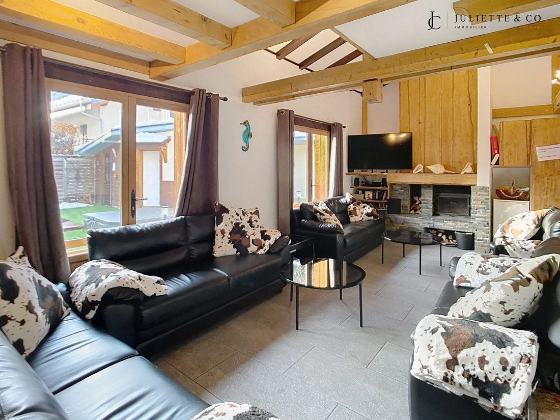 Chalet in Chamonix-Mont-Blanc, Auvergne-Rhône-Alpes, France 4 - 18012287