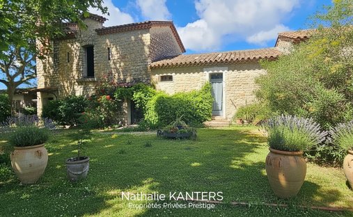 Villa à Sainte Christine, Solliès-Pont, France 1