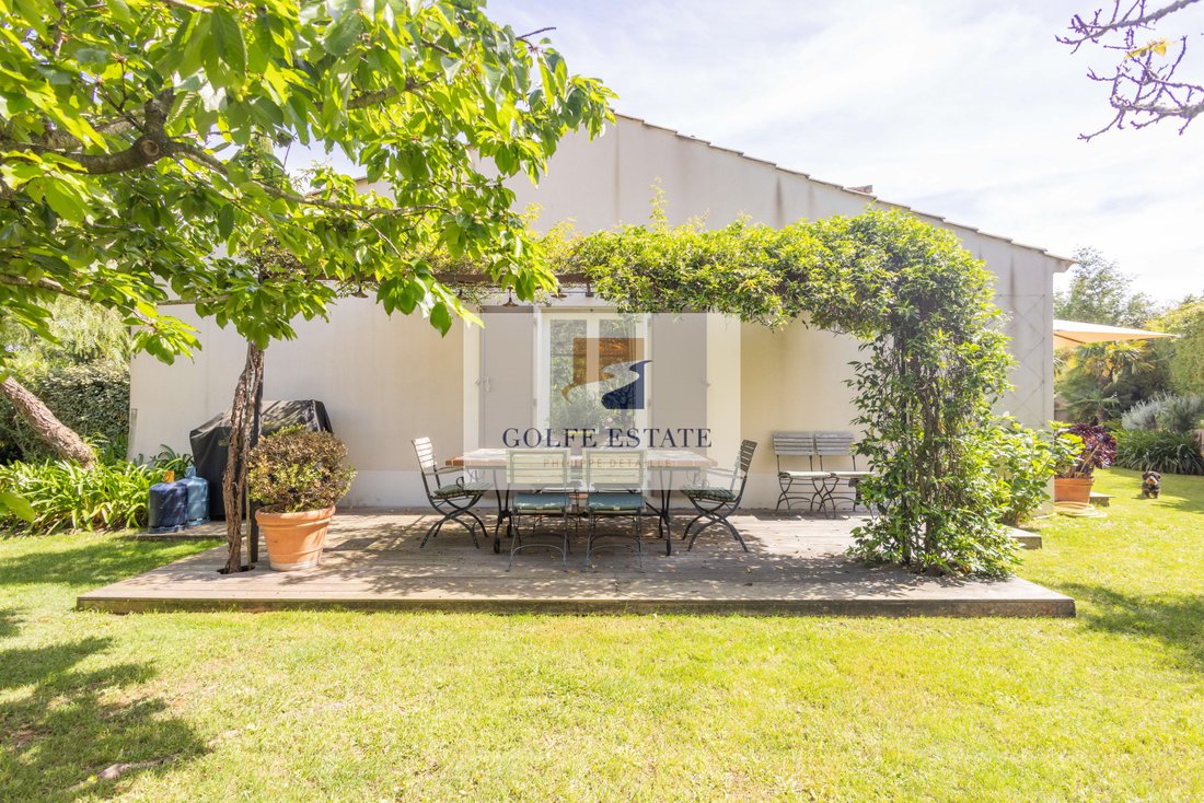 House in La Croix-Valmer, Provence-Alpes-Côte d'Azur, France 4 - 18009191