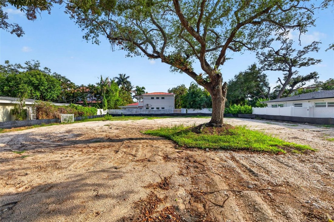 Land in St. Petersburg, Florida, United States 4 - 18007030