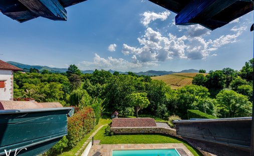 Villa à Ainhoa, Nouvelle-Aquitaine, France 1