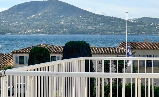 Apartment in Zone Est Diffuse, Saint-Tropez, France 1
