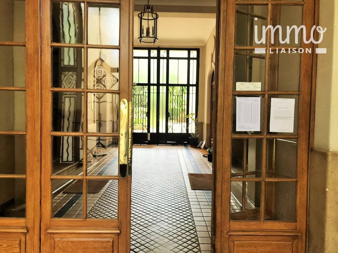 Apartment in Auteuil Sud, Paris 16e Arrondissement, Paris 3 - 18005020