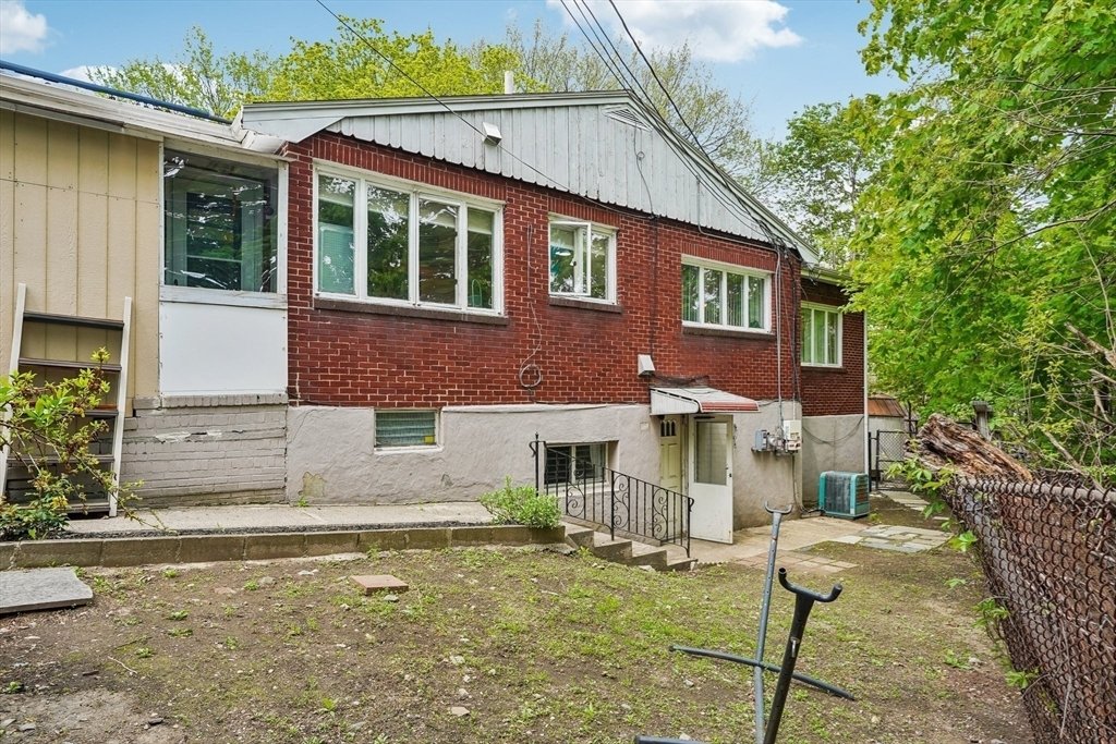House in Medford, Massachusetts, United States 5 - 17917706