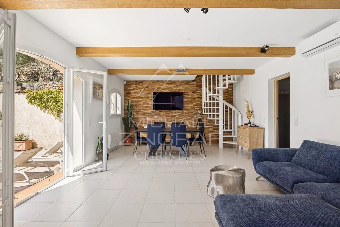 Villa in Tourrettes-sur-Loup, Provence-Alpes-Côte d'Azur, France 4 - 18006312