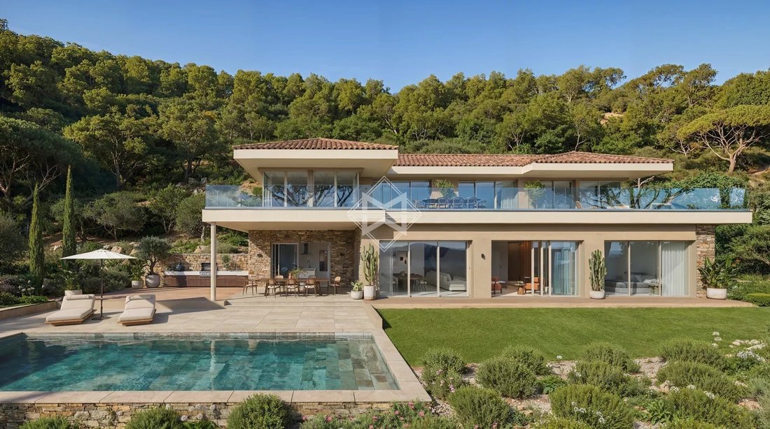 Villa in Grimaud, Provence-Alpes-Côte d'Azur, France 1 - 18006861