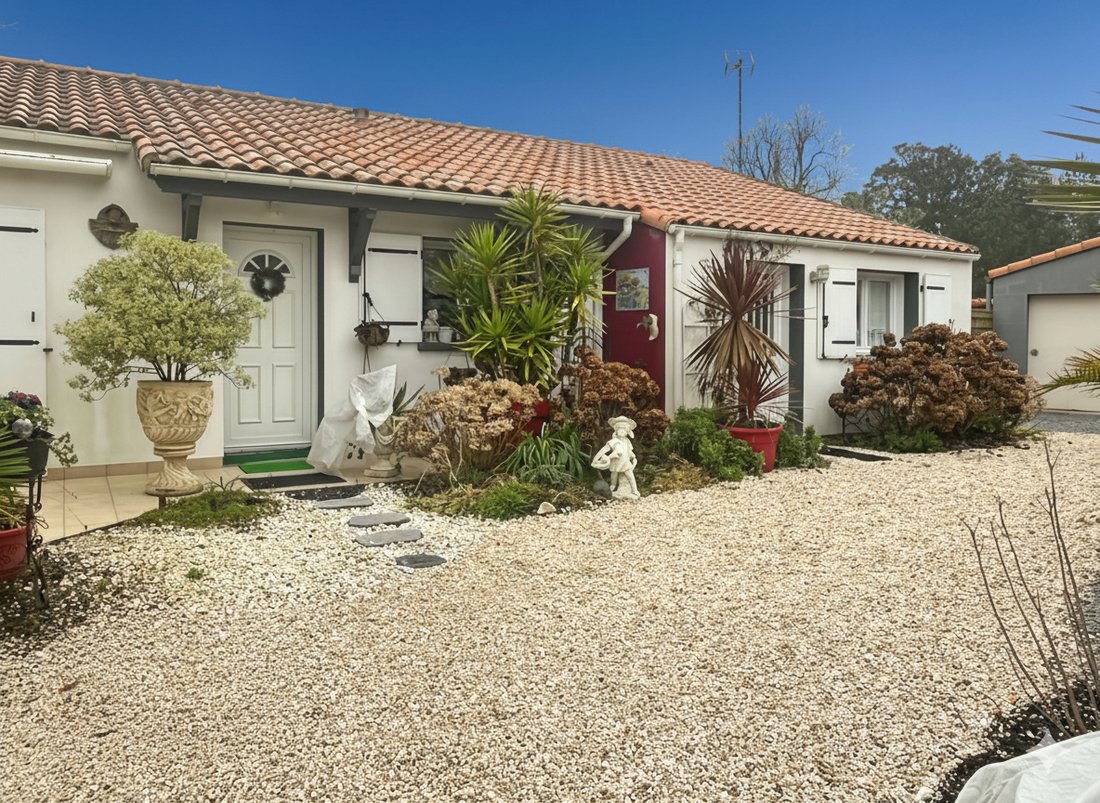 Villa in L'Ocean, Saint-Brevin-les-Pins, France 1 - 18011409