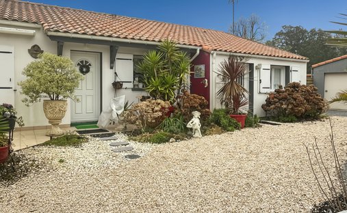 Villa in L'Ocean, Saint-Brevin-les-Pins, France 1