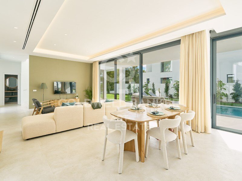 House in Estepona, Andalusia, Spain 4 - 18011074