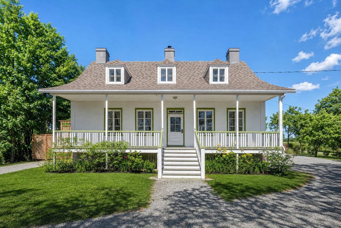 House in Saint-Jean-de-l'Île-d'Orléans, Quebec, Canada 2 - 17782467