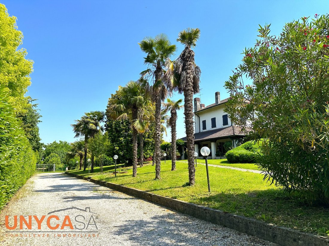 Villa in Selvazzano Centro, Selvazzano Dentro, Veneto 1 - 18011133