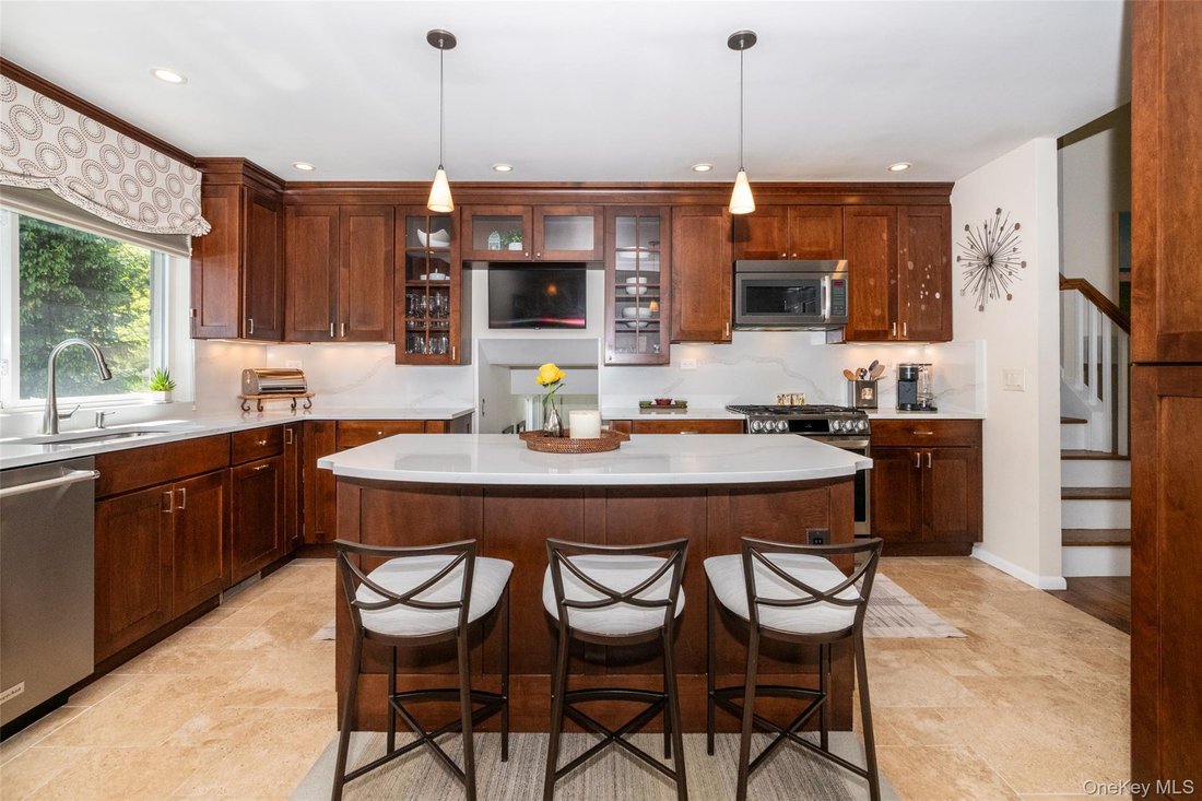 House in New Rochelle, New York, United States 3 - 18005086