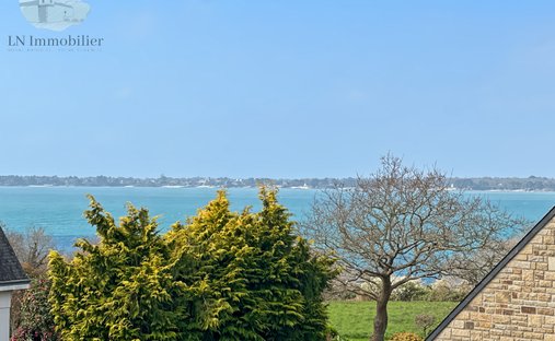 House in Beuzec Conq-Lochrist-Parc-Menez, Concarneau, France 1